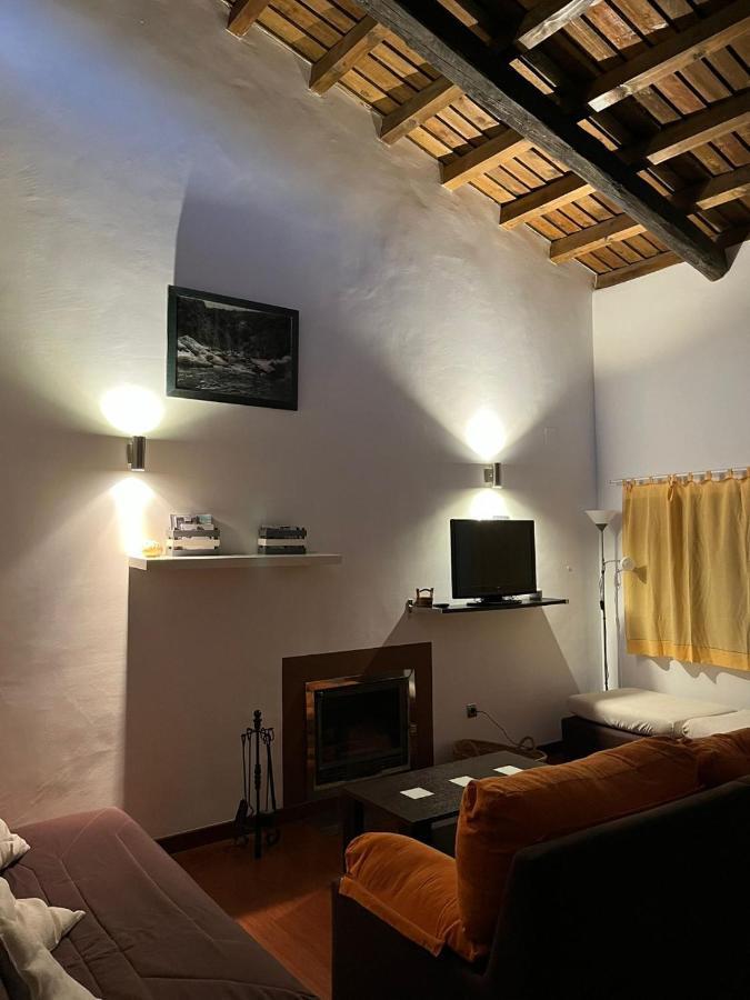 Apartamentos Rurales En Plena Sierra La Calera Екстер'єр фото
